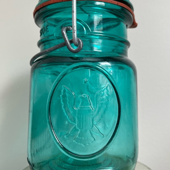 Vintage Ball Ideal eagle mason jar in teal. - Picture 2 of 7